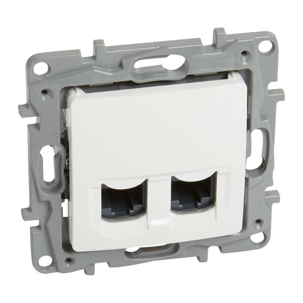 NILOE N ΔΙΠΛΗ ΠΡΙΖΑ RJ45 CAT6